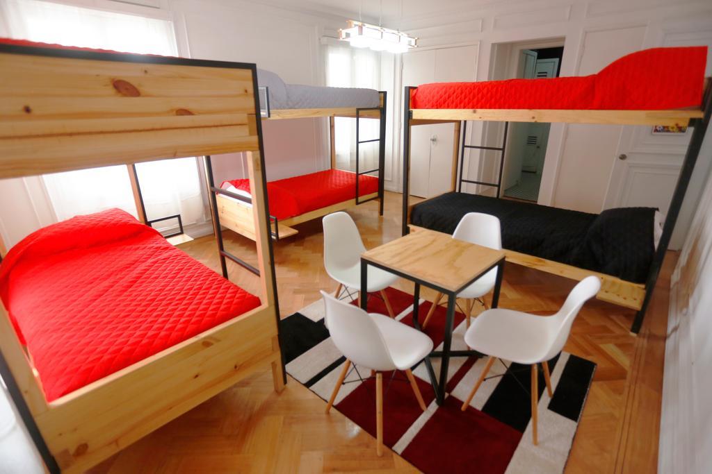 Salvador Hostal & Cafe Santiago Ngoại thất bức ảnh