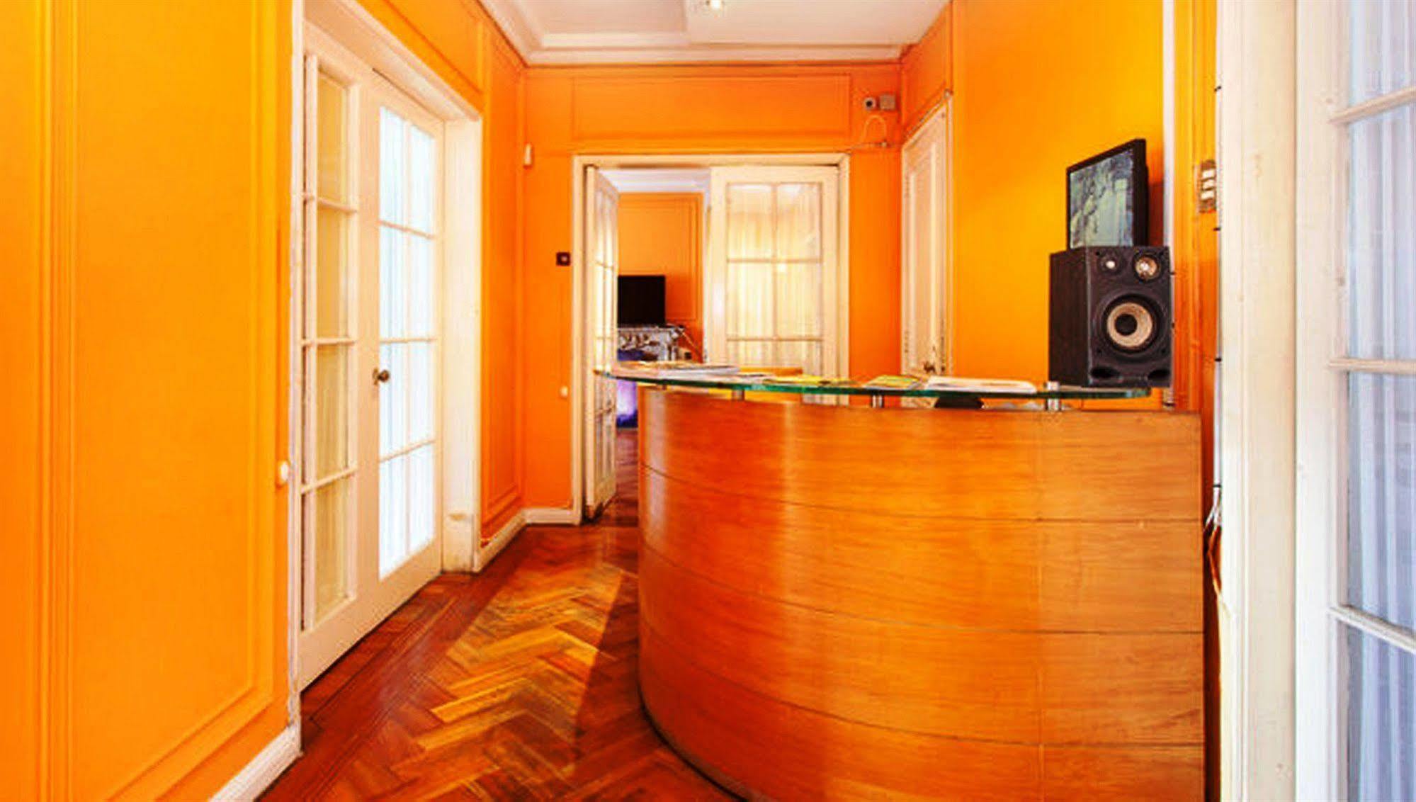 Salvador Hostal & Cafe Santiago Ngoại thất bức ảnh