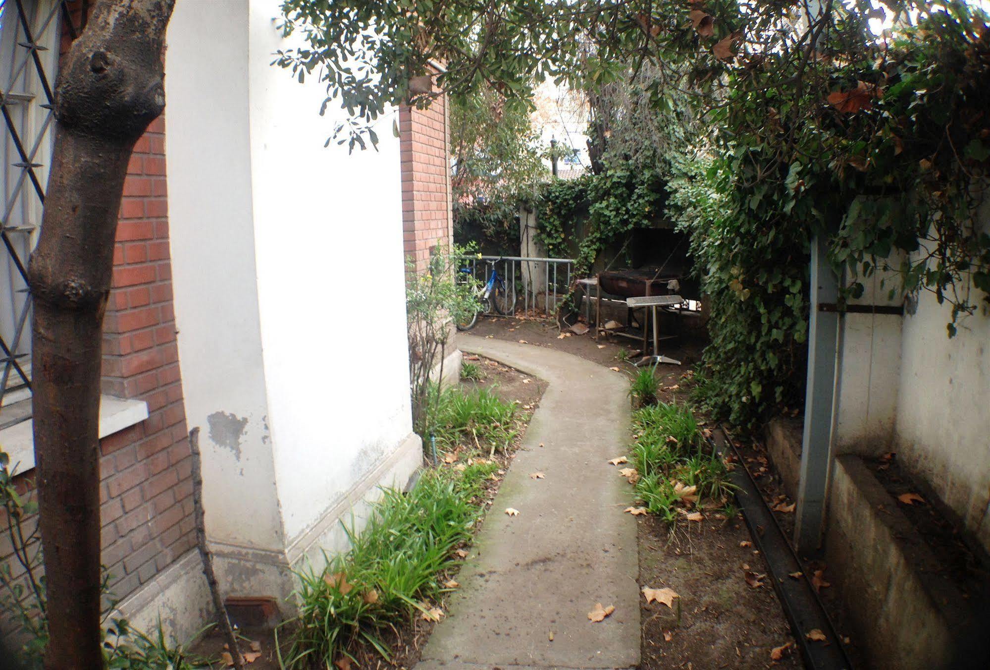 Salvador Hostal & Cafe Santiago Ngoại thất bức ảnh